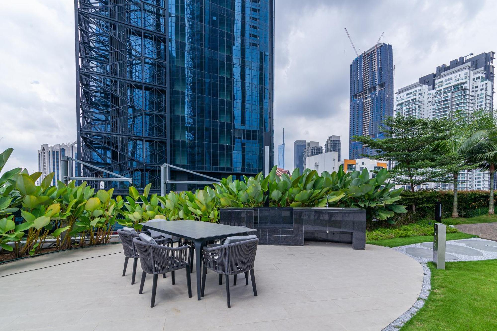 Eaton Residences Klcc By Plush Kuala Lumpur Zewnętrze zdjęcie